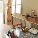 Alkyonis Apartment *