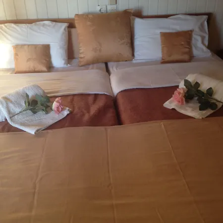 Alkyonis Apartment *