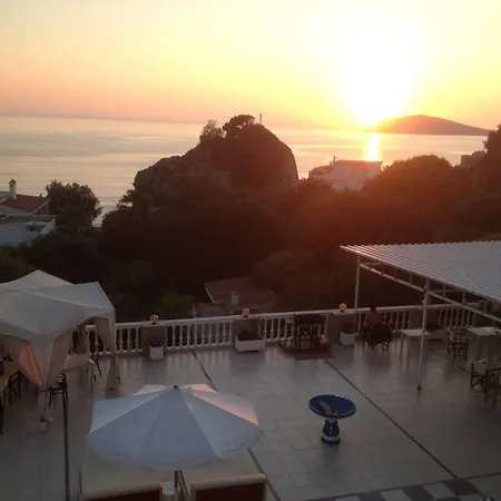 Апартаменты Alkyonis *