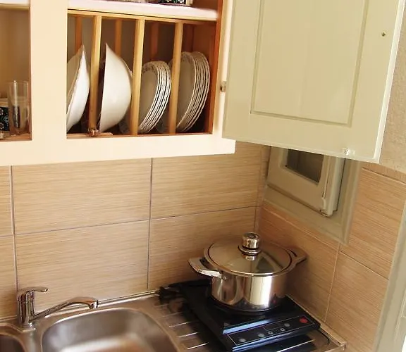 Alkyonis Apartment *