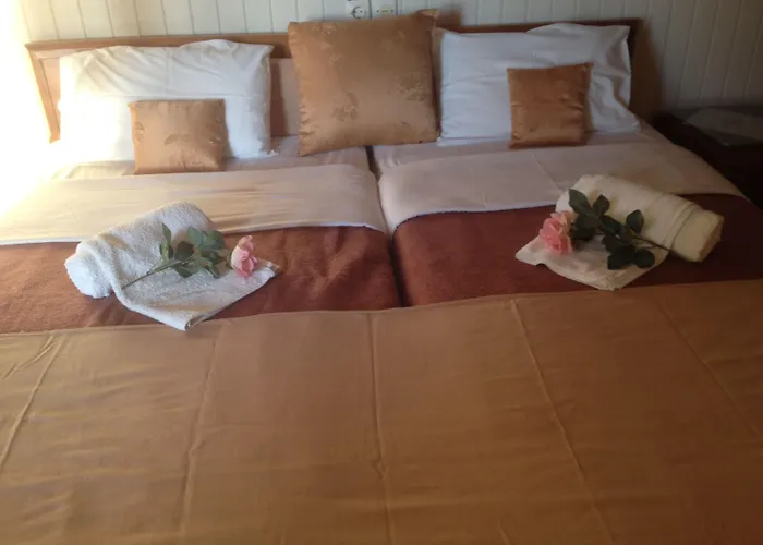 Alkyonis Apartment *